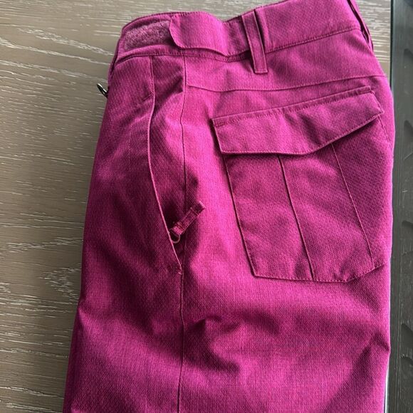 Roxy Kids Casual Bottoms in Burgundy - Picture 15 of 16